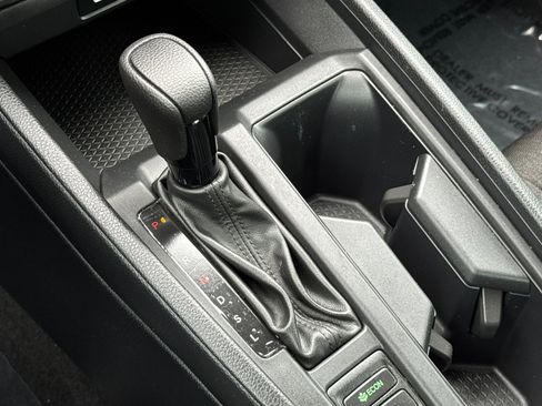 Used 2023 Honda Accord LX image 17