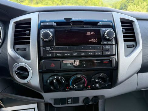 Used 2012 Toyota Tacoma 4x4 Double Cab w/ TRD Sport Pkg image 13