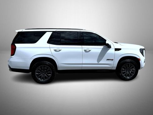 Used 2024 GMC Yukon AT4 w/ AT4 Premium Package AWD/4WD image 4