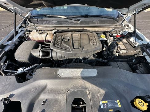 Used 2024 Jeep Wagoneer Series II w/ Flexible Seating Group image 18