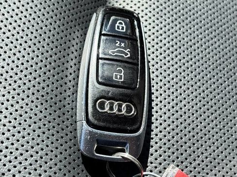 Used 2024 Audi Q7 3.0T Prestige AWD/4WD image 55