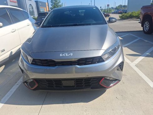 Used 2022 Kia Forte GT-Line w/ GT-Line Premium Package FWD image 2