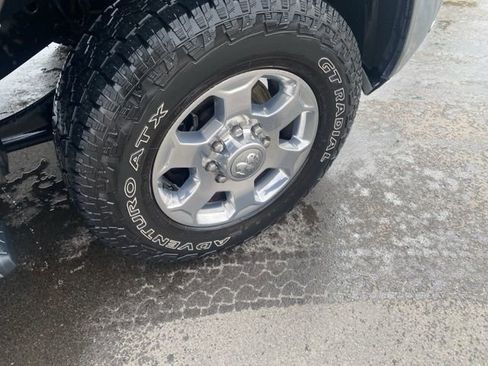 Used 2017 RAM 2500 Big Horn image 3