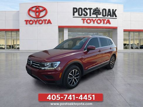 Used 2020 Volkswagen Tiguan SE FWD image 1