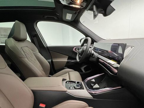 Used 2026 BMW X3 xDrive30 w/ Premium Package image 6