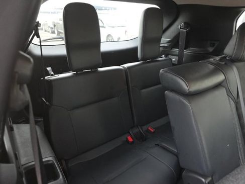 Used 2024 Mitsubishi Outlander SE Black Edition image 16