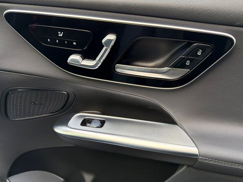 Certified 2025 Mercedes-Benz GLC 300 4MATIC image 20