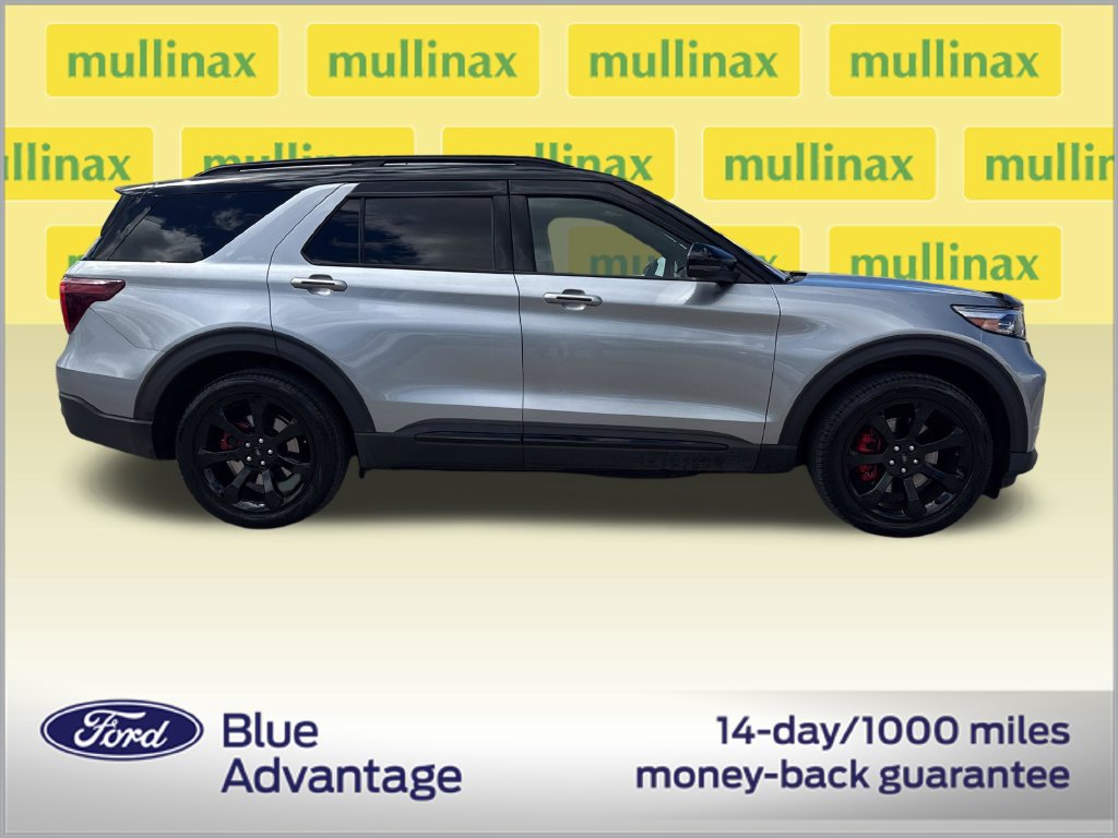 Certified 2022 Ford Explorer ST w/ Equipment Group 401A AWD/4WD image 2
