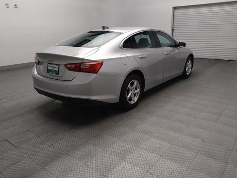 Used 2018 Chevrolet Malibu LS FWD image 9