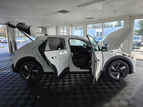 New 2026 Hyundai Ioniq 5 SEL image 18