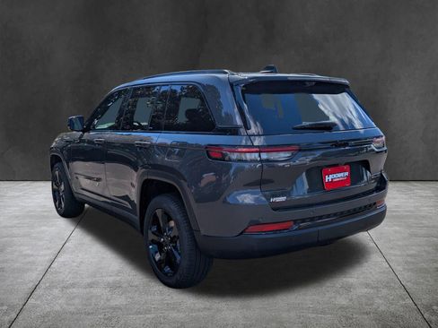 New 2025 Jeep Grand Cherokee Limited w/ Luxury Tech Group II image 6