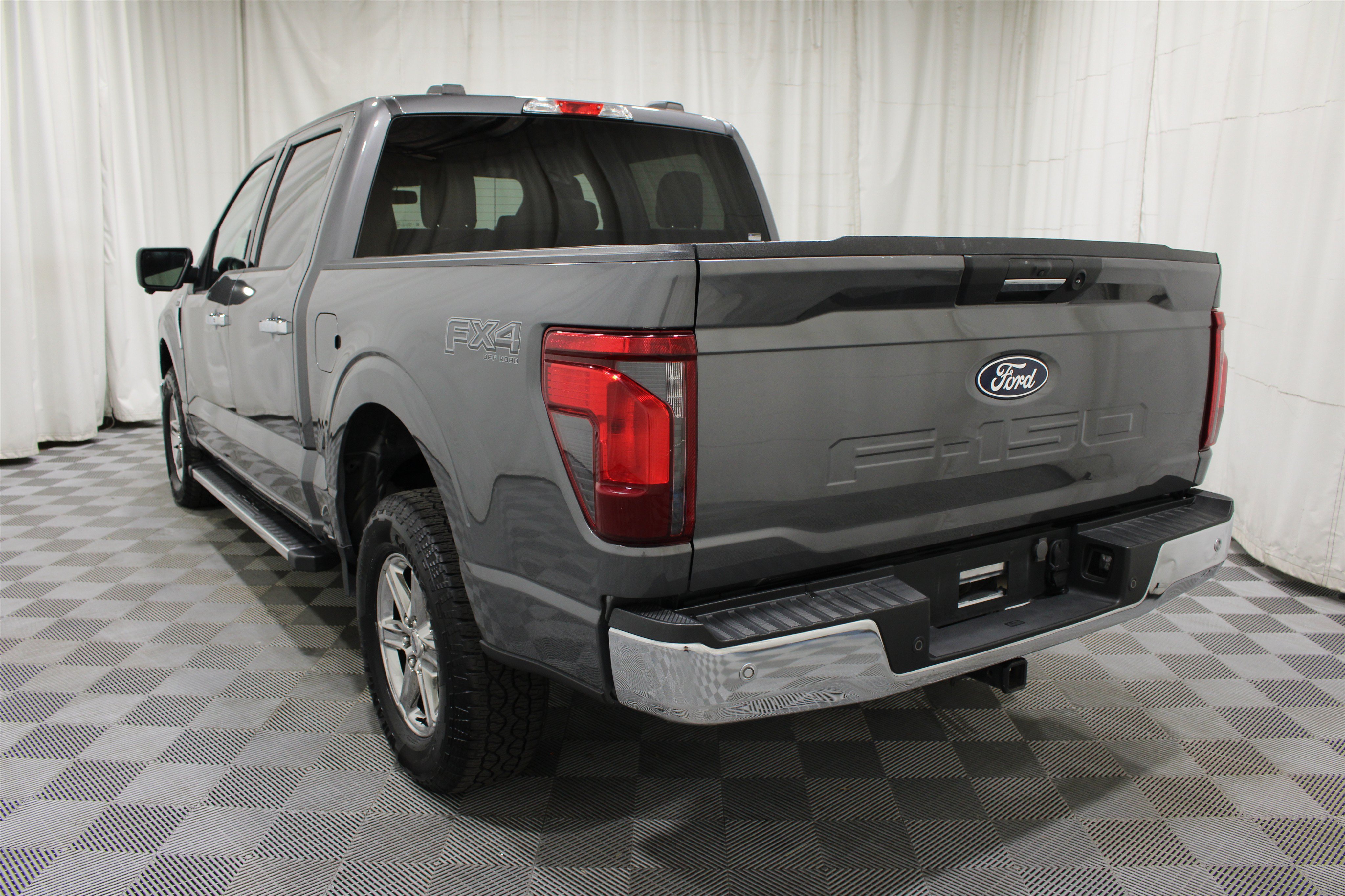 Used 2024 Ford F150 XLT w/ FX4 Off-Road Package AWD/4WD image 28
