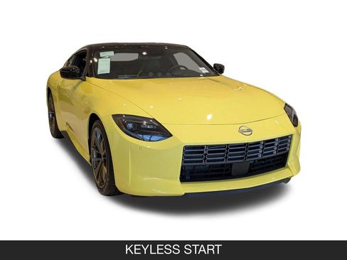 New 2023 Nissan Z w/ Floor Mat Package (L93) RWD image 2