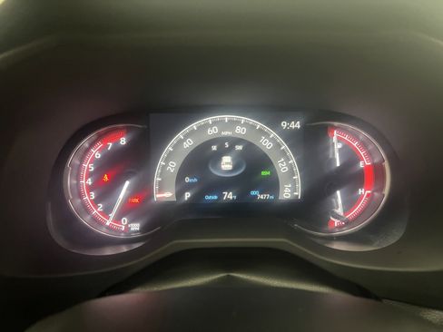 Used 2025 Toyota RAV4 XLE image 17