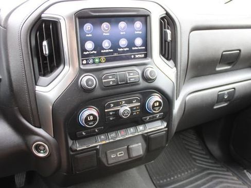 Used 2022 Chevrolet Silverado 1500 LT image 6