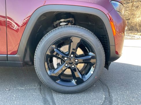 New 2026 Jeep Grand Cherokee L Limited image 26