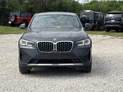 Used 2024 BMW X4 xDrive30i AWD/4WD image 2