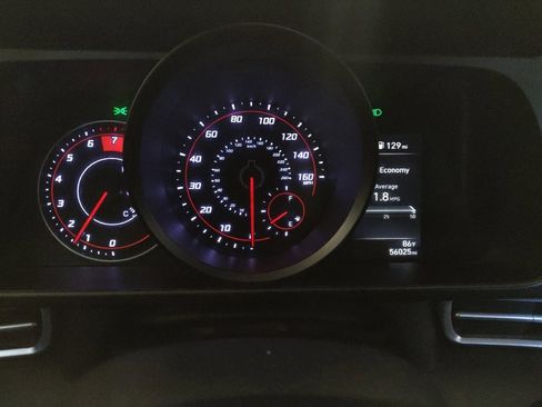 Used 2023 Hyundai Elantra SEL w/ Cargo Package image 23