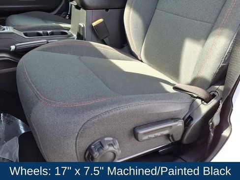 Used 2024 Jeep Wrangler Unlimited Rubicon AWD/4WD image 19