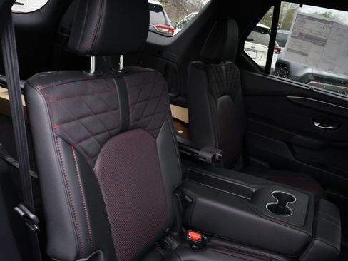 New 2026 Honda Pilot Black Edition image 8