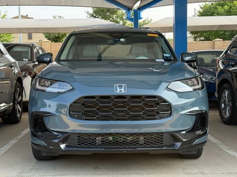Used 2024 Honda HR-V EX-L image 2