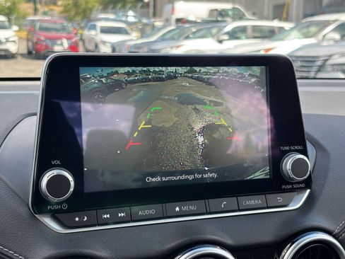 Used 2025 Nissan Sentra SV FWD image 22