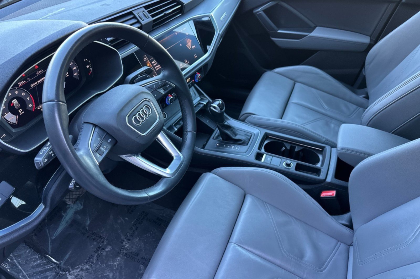 Used 2023 Audi Q3 2.0T Premium w/ Black Optic Sport Package AWD/4WD image 9