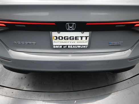 Used 2024 Honda Accord Touring image 14