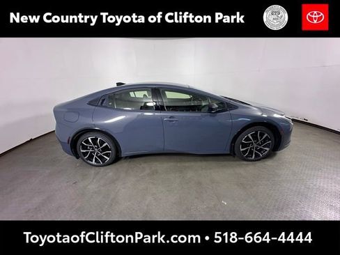 Used 2023 Toyota Prius Prime FWD image 2