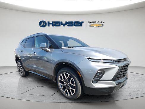 Used 2025 Chevrolet Blazer RS w/ Driver Confidence II Package AWD/4WD image 1