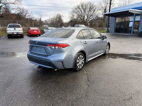 Used 2022 Toyota Corolla LE image 9