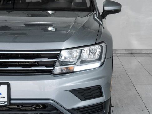 Used 2021 Volkswagen Tiguan SE R-Line image 50