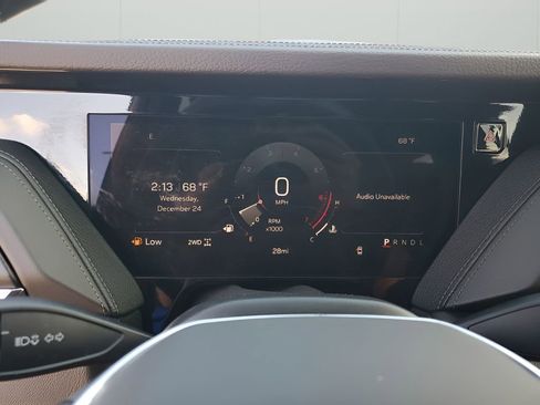 New 2026 GMC Yukon Denali w/ Sun & Power Step Package image 38