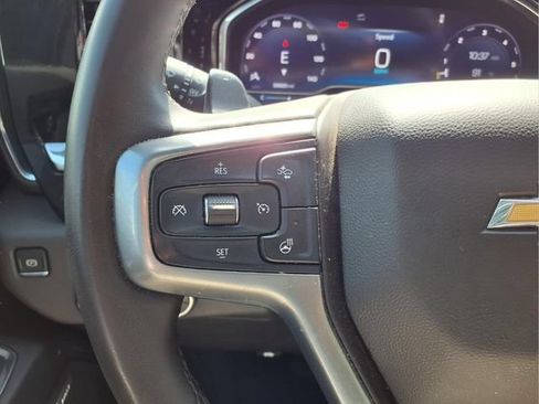 Used 2025 Chevrolet Silverado 1500 LTZ AWD/4WD image 30