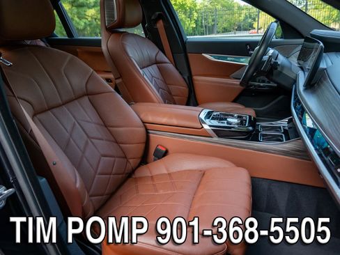 Used 2023 BMW 760i xDrive AWD/4WD image 17