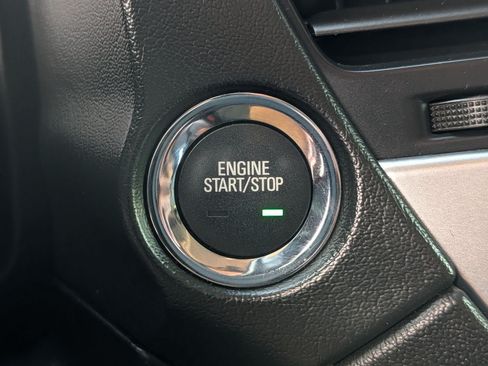 Used 2019 Chevrolet Tahoe Premier AWD/4WD image 17