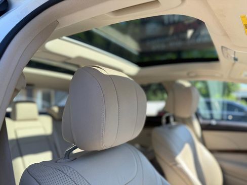 Used 2015 Mercedes-Benz S 550 4MATIC Sedan image 25