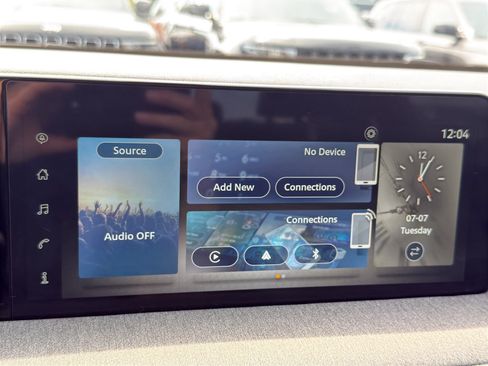 Certified 2025 Nissan Kicks SV AWD/4WD image 18