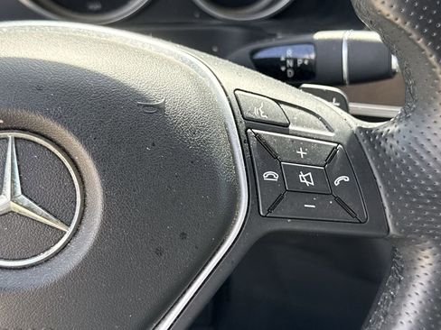 Used 2015 Mercedes-Benz E 350 4MATIC Sedan image 27