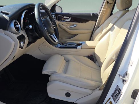 Certified 2021 Mercedes-Benz GLC 300 image 9