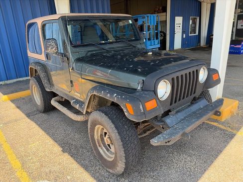 Used 2006 Jeep Wrangler X w/ Tire & Wheel Group (Ecco) AWD/4WD image 2