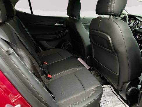 Used 2021 Buick Encore GX Preferred w/ Cold Weather Comfort Package AWD/4WD image 27