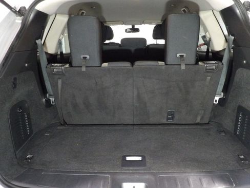 Used 2019 Nissan Pathfinder SV FWD image 7