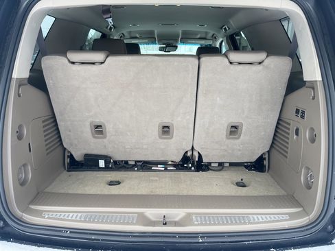 Used 2018 GMC Yukon SLT image 16