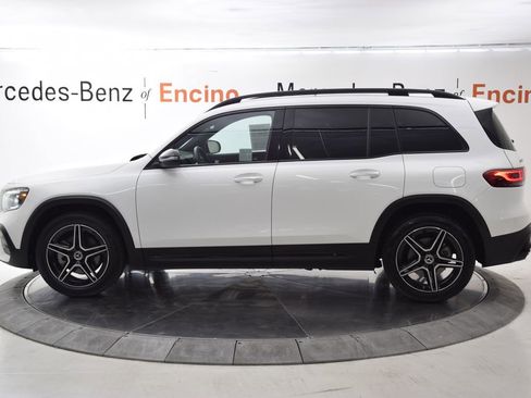 Used 2023 Mercedes-Benz GLB 250 image 3