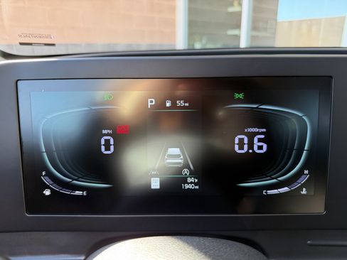 Used 2024 Kia Sportage LX image 17