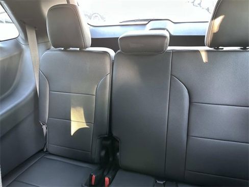 New 2026 Chevrolet Traverse LT w/ Enhanced Driving Package image 12