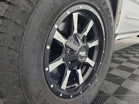 Used 2018 Chevrolet Silverado 1500 LT w/ All Star Edition AWD/4WD image 31