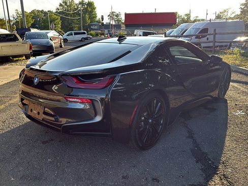 Used 2019 BMW i8 Coupe AWD/4WD image 5