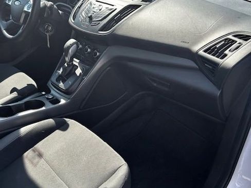 Used 2013 Ford Escape S image 9